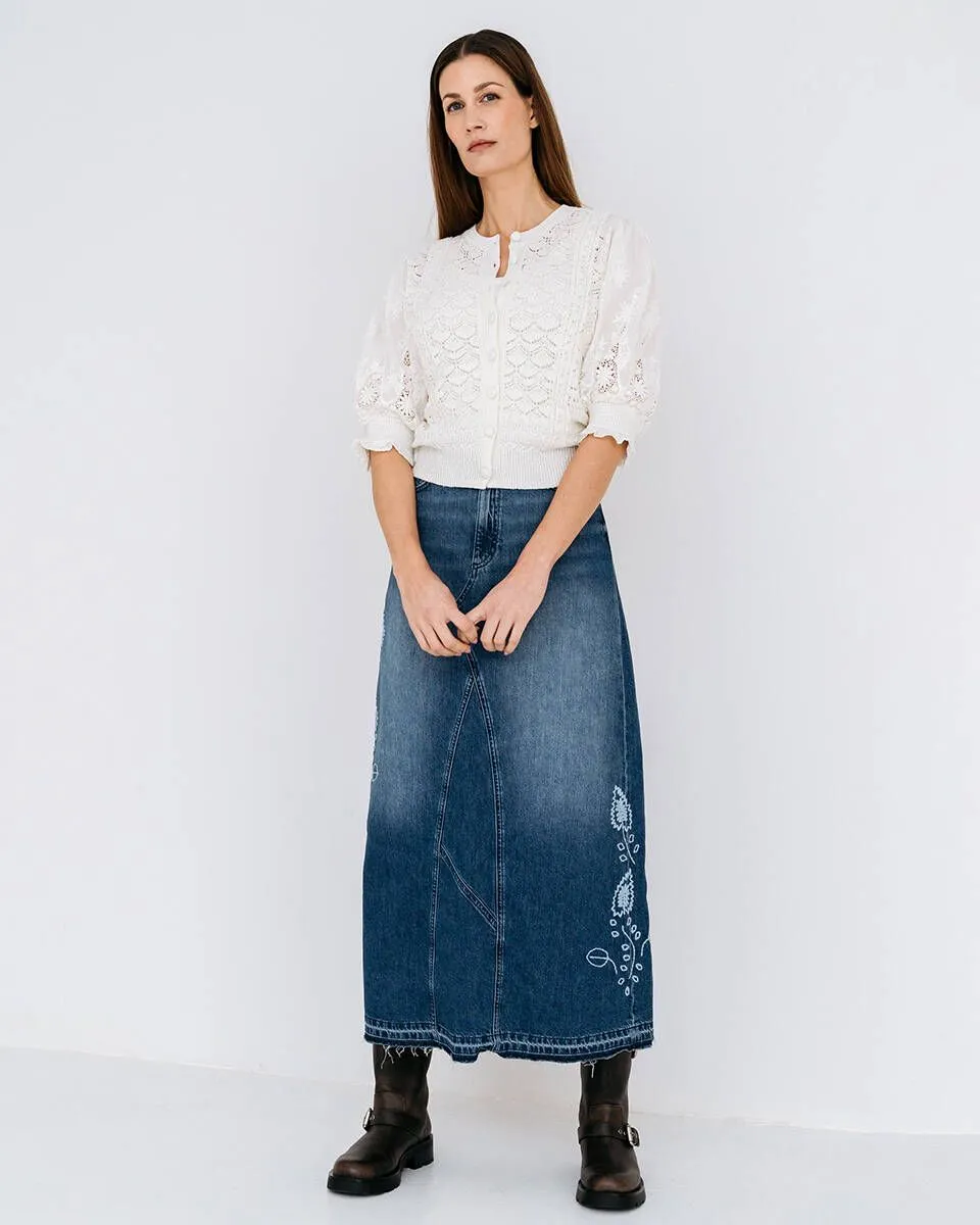 DNM Pure    Rok
